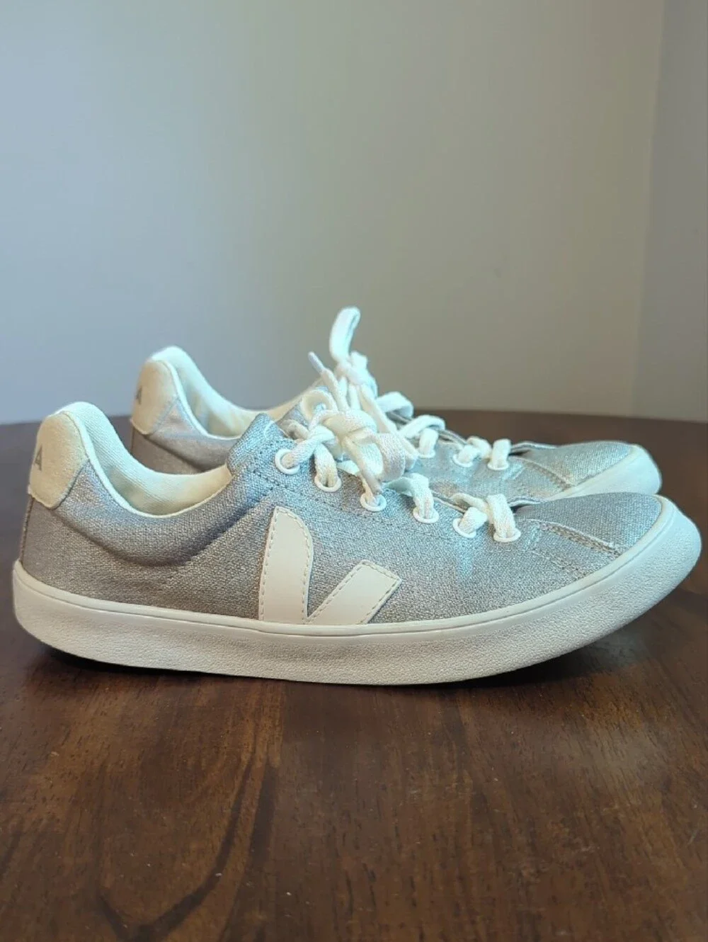 Veja Sneakers Silver White size 7